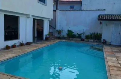 Venda - casa com 4 dormitórios. piratininga - niterói/rj