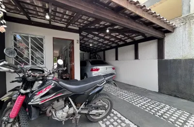 Casa com 2 quartos à venda na Rua Saudeli Duarte, 604, Bela Vista, Palhoça