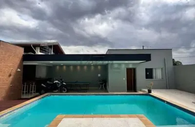 Casa com 4 quartos à venda na oscarlino baptista de oliveira, 221, jardim nazareth, mogi mirim, 374 m2 por r$ 680.000