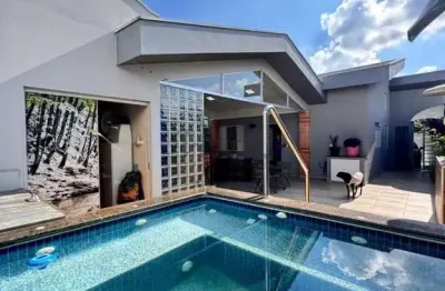 Casa com 3 quartos à venda na avenida júlio xavier da silva, 90, 497, parque cidade nova, mogi guaçu, 250 m2 por r$ 600.000