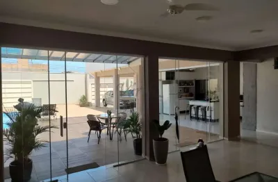 Casa com 4 quartos à venda na ângelo zanco, 201, jardim taguá ii, estiva gerbi, 450 m2 por r$ 750.000