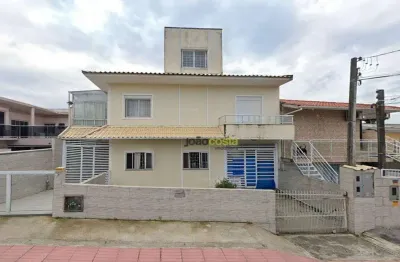 Casa com 7 dormitórios à venda, 331 m² por r$ 795.000,00 - serraria - são josé/sc