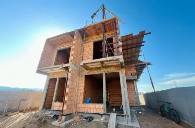 Sobrado com 3 dormitórios sendo 1 suíte à venda, 122 m² - sertão do maruim - são josé/santa catarina