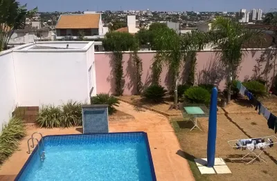 Morada da Colina - Excelente sobrado á venda procura novo dono!