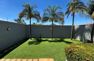 Roosevelt - Excelente casa com muito verde procura novo dono.