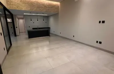 Mirante do Lago Condomínio Clube - Casa novinha procura novo dono.