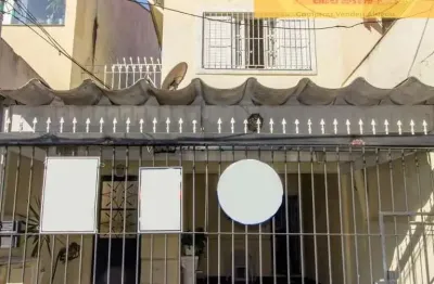 Tatuapé - perto metrô carrão - casa à venda com 225m², 3 quartos e 2 vagas, ótimo local