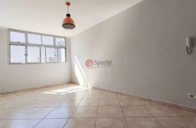 Apartamento de  70 m² no tatuapé, andar alto, 2 quartos e 1 vaga de garagem.