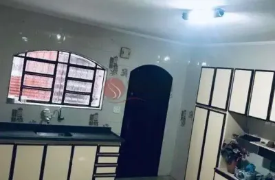 Sobrado a venda com 3 dormitórios, 1 suíte, 3 vagas à 8 minutos á pé do metrô vila matilde
