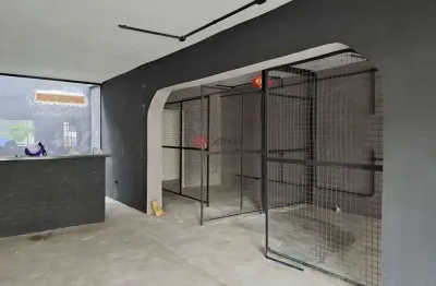 Terreno para venda de 187 metros ou salão comercial para alugar.