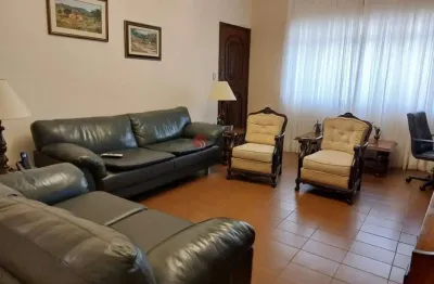 Casa térrea à venda no belém, com 360 metros de terreno, sendo 12m de frente.
