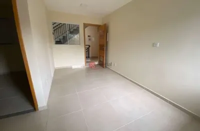 Apartamento lindo no anália franco 2 dormitórios, 1 banheiro, próximo ao futuro metrô anália franco.