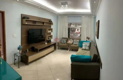 Sobrado reformado à venda com 2 quartos e 2 vagas, vila formosa.