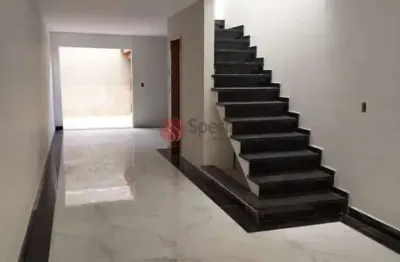 Sobrado na vila ré, 120 metros, 3 suítes, 2 vagas, área gourmet.