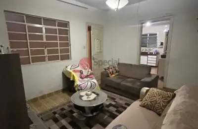 Casa assobradada á venda no tatuapé, excelente para renda