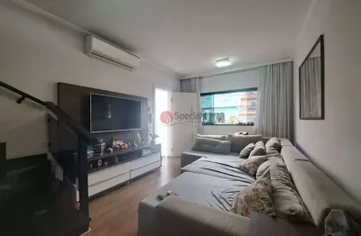 Casa com 3 quartos à venda na Rua Frei Orlando, 437, Vila Carrão, São Paulo