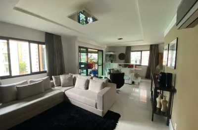 Apartamento no miolo do tatuapé, mobiliado com 3 suítes e 5 vagas.