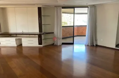 Apartamento com 277 m² no tatuapé, 4 suítes, 3 sacadas e 4 vagas.