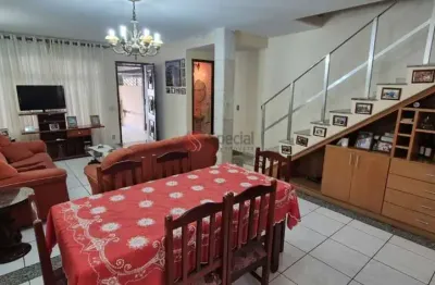 Sobrado à venda na vila formosa, 144 metros, 3 dormitórios, 2 vagas.