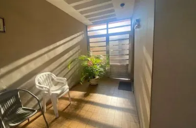 Sobrado na vila invernada  próximo ao shopping anália franco, com 3 quartos, 1 suíte e 3 vagas.
