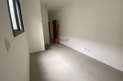 Apartamento com 2 quartos, 1 vaga, próximo a estação de metrô guilhermina.