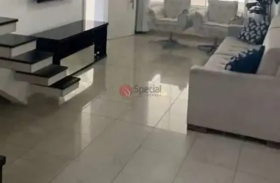 Sobrado com três dormitorios no jardim vila formosa.