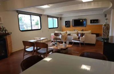 Amplo apartamento em excelente localização no anália franco.