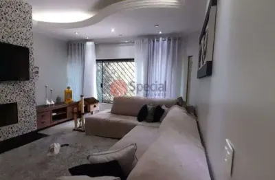 Sobrado na vila carrao   com 4 dormitórios sendo 1 suíte e 4 vagas.