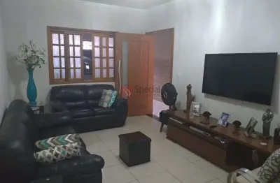 Lindo sobrado próximo ao shopping penha 3 quartos, 1 suíte e 2 vagas