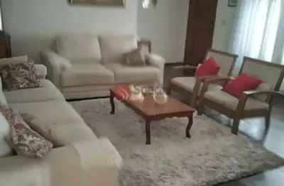 Casa com 4 quartos para alugar na Rua Taguatinga, 102, Vila Carrão, São Paulo