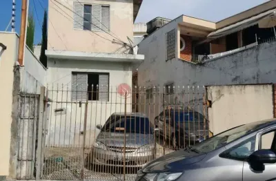 Sobrado na vila formosa, são 3 casas no mesmo terreno.