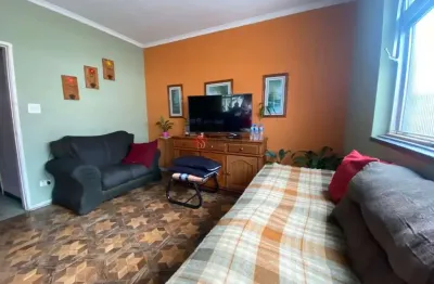 Prédio residencial e comercial na vila fátima com 7 apartamentos, 2 salões comerciais e 3 vagas