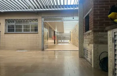 Excelente sobrado  - localização privilegiada - 3 vagas de garagem