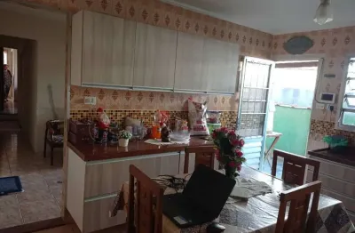 Casa comercial na vila formosa 2 dormitórios, 3 vagas de garagem.