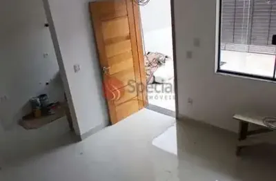 Sobrado para compra na Vila Ré, 2 quartos, 1 suíte, 2 vagas de garagem.