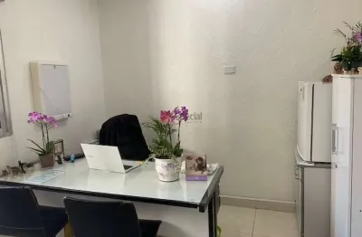 Casas com 352 m², sendo uma comercial e 2 residenciais na vila formosa