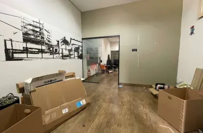 Prédio para alugar na Rua Tamaindê, 422, Vila Carrão, São Paulo