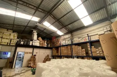Galpão na mooca com 652 metros, em excelente localização.