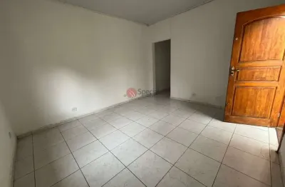 Casa térrea no tatuapé com 2 quarto e 2 vaga de garagem.