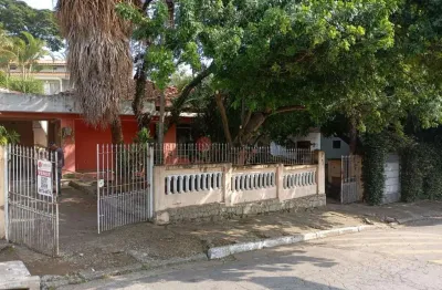 Terreno 301 metros 14,45 de frente a venda com casa velha, próximo centro de itaquera e metrô.