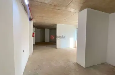 Loja comercial para locação na mooca - localização privilegiada e excelente visibilidade.
