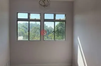 Apartamento à venda ou locação no jardim santa terezinha.