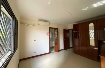 Sobrado à venda no cangaíba com 175 m², 3 dormitórios e 2 vagas de garagem.