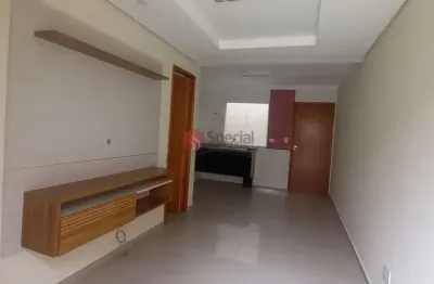 Sobrado na vila formosa com 2 suítes ,cozinha integrada a sala, lavabo e 1 vaga .