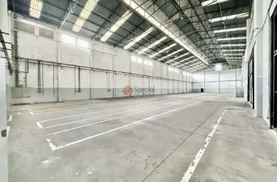 Galpão de 2272 metros de área útil no parque santo agostinho em guarulhos.