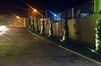 Vende-se casa com 810 m em condomínio fechado com 6 quartos e 16 vagas na zona norte