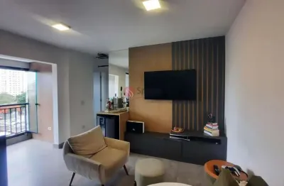 Apartamento no tatuapé, seminovo. próximo ao metrô.