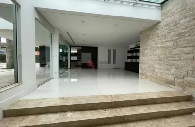 Sobrado de condomínio com 4 suítes em aruã - mogi das cruzes.