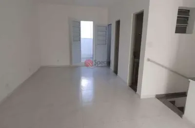 Conjunto comercial com 90m² para locação com 3 salas e 2 banheiros.