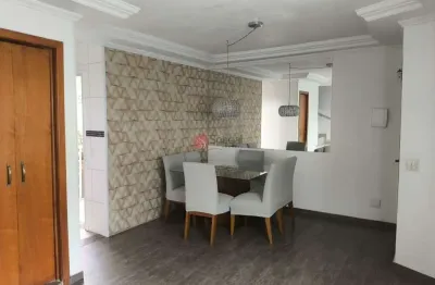 Casa em condomínio com 156 metros, 3 quartos e 2 banheiros à venda.